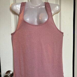 ❤️ 2 for $10 ❤️ Unbranded tank racerback style tie between small & Medium PINK